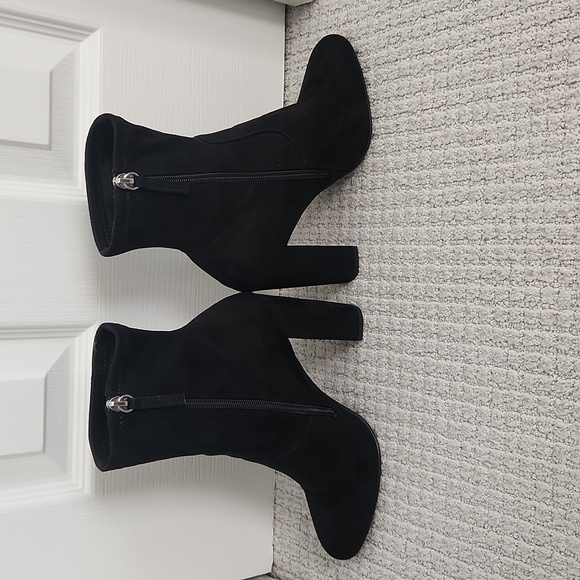 Steve Madden Echo Suede Booties - Picture 2 of 6